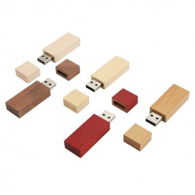 Holz USB Stick mit eigenem Logo als Werbeartikel Werbem...